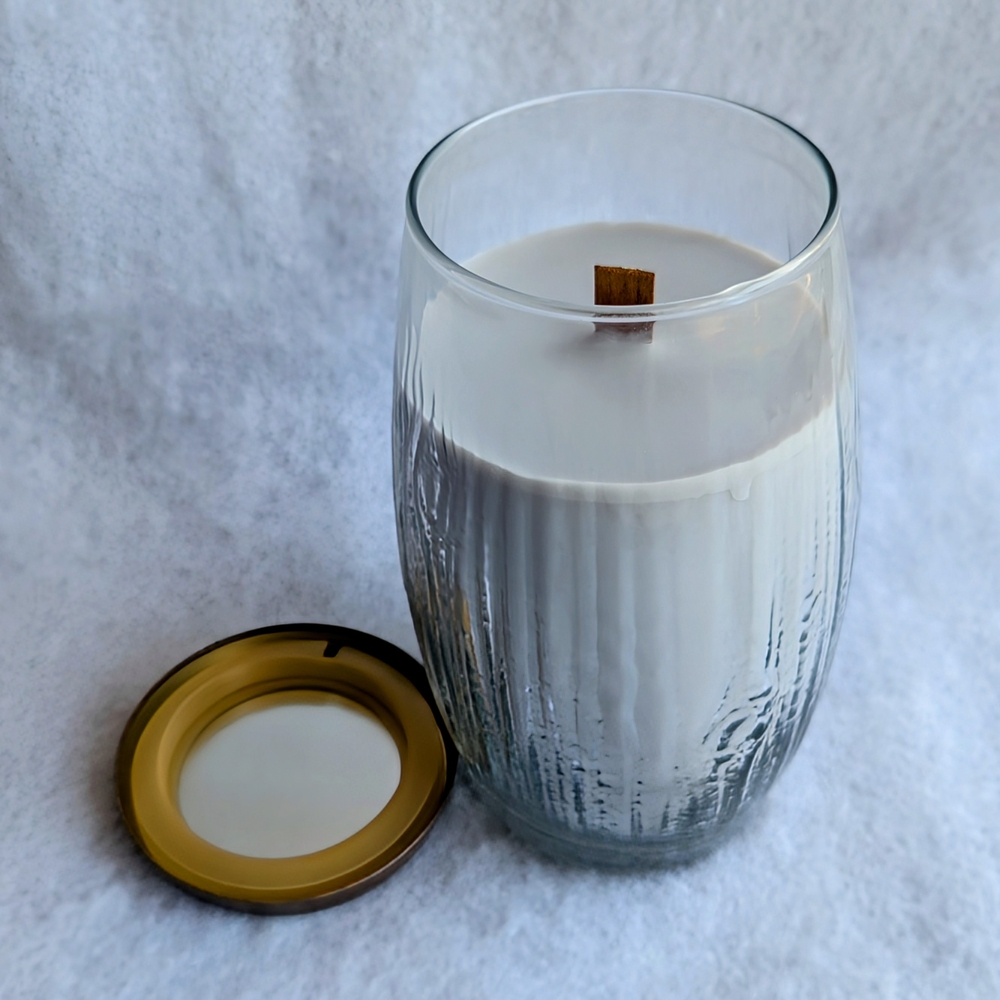 Yankee Candle Crackling Sea Glass Pure Radiance Candle